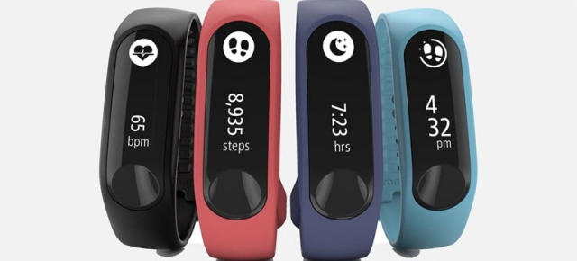 TomTom Touch Cardio este o nouă brățară fitness dotată cu senzor de puls; costă 112 dolari