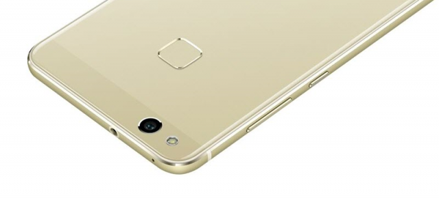 Huawei P10 lite este listat de un retailer italian la prețul de 349 euro; ar debuta comercial din 11 aprilie