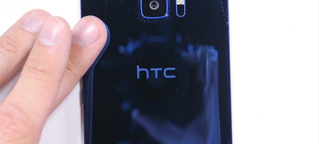 HTC U Ultra testat pentru rezistenţa la zgârieturi, îndoire şi ardere: JerryRigEverything are verdictul! (Video)