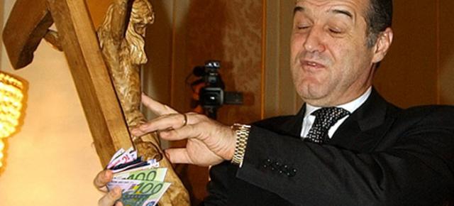 Telefonul ideal pentru Gigi: terminal Ortodox de 25.000 de dolari cu binecuvântare la pachet și mult aur