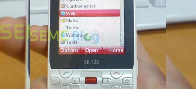 Noi imagini cu Sony Ericsson BeiBei scapate pe Internet