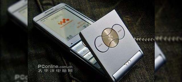 Sony Ericsson W350, un telefon muzical simplu si elegant