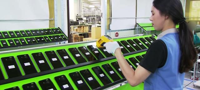 Samsung detaliază modul în care sunt testate bateriile telefoanelor Galaxy S8, cu un procedeu în 8 paşi (Video)