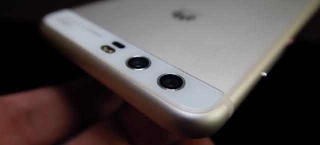 Huawei P10: Cameră duală în mare formă, a dominat primăvara până să vină Galaxy S8
