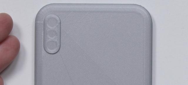 Macheta lui iPhone 8 este prezentată de Unbox Therapy; scoasă la imprimanta 3D (Video)