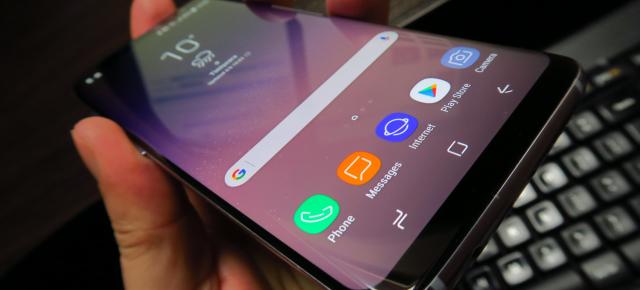 Turul Magazinelor #192: corpuri de iluminat pentru grădină, mănuşi cu LED-uri pentru Comic Con şi Galaxy S8 Dual SIM în România