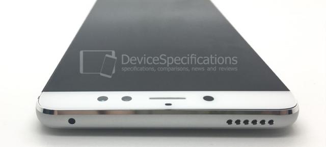LeEco Le Max 3 (X920) apare în fotografii ceva mai detaliate; phablet-ul aduce o cameră foto cu telemetru laser