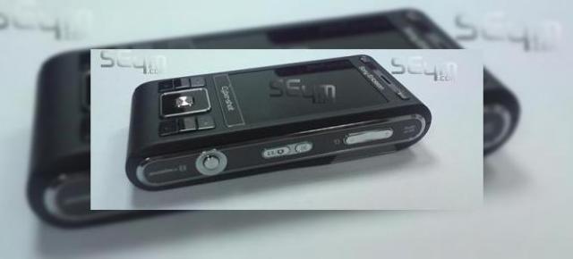 Noi imagini cu Sony Ericsson C905, in varianta neagra
