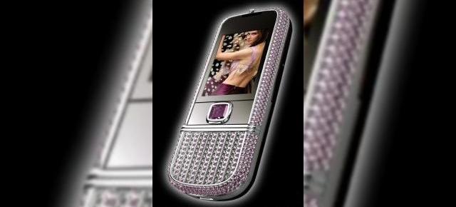 Nokia 8800 impodobit cu diamante de 131.000 de dolari, a la Peter Aloisson