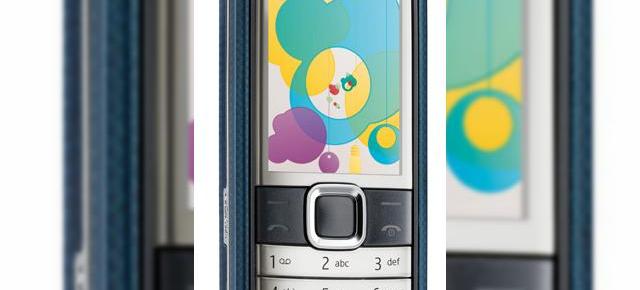 Telefonul Nokia 7310 Supernova cu suport pentru jocuri pe televizor
