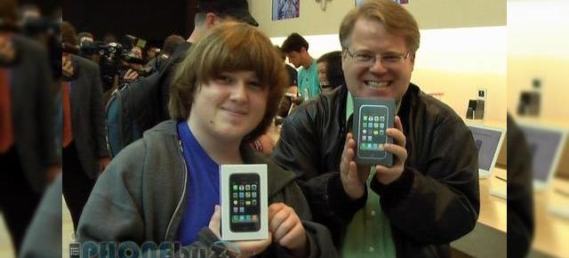 1 milion de noi iPhone-uri vandute in 3 zile si 10 milioane de downloaduri prin App Store