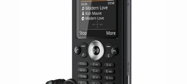 Sony Ericsson a lansat telefonul W302, un Walkman care nu face compromisuri