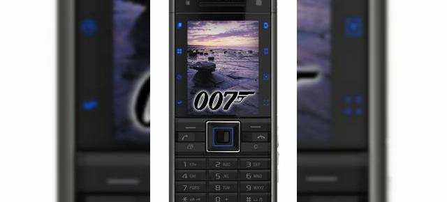 Sony Ericsson C902 Cyber-shot, varianta Titanium, noul telefon al lui James Bond