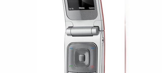 Nokia prezinta noul telefon cu clapeta 3610 Fold