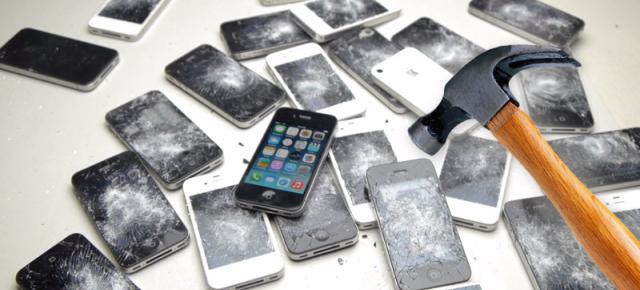 Comunismul la putere! Şcolile din China distrug telefoanele elevilor care le folosesc la oră; Iată metodele!