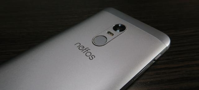 TP-Link Neffos X1: Design foarte compact, ca fulgul şi ca pana