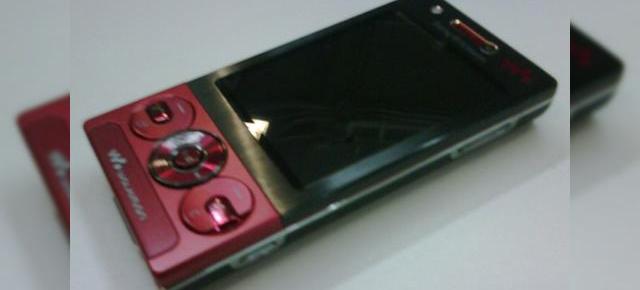 Sony Ericsson Rika, scapat pe Internet, varianta Walkman a lui G705