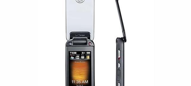 Motorola Krave ZN4, telefonul cu clapeta si touchscreen disponibil acum