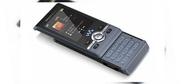 Sony Ericsson W595s disponibil in magazinele Orange Romania