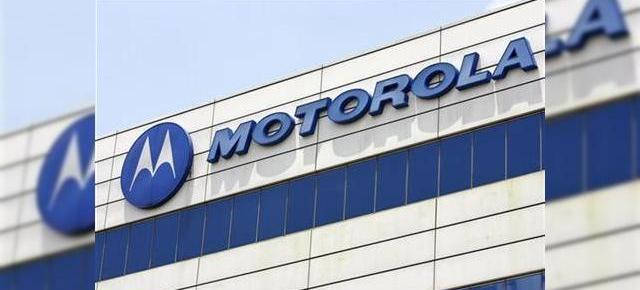 Motorola concediaza angajati, adopta platforma Google