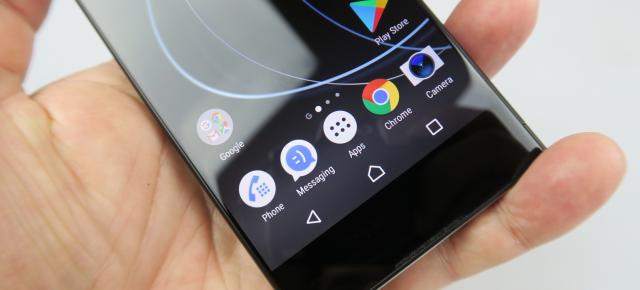 Sony Xperia XA1: OS, UI, aplicaţii - Nougat cu Xperia UI şi gloss, mult gloss