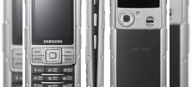 Samsung lanseaza telefonul de lux S9402 Ego