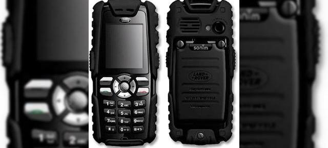 Telefonul Land Rover, la fel de dur ca masina?
