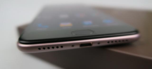 Allview X4 Soul Xtreme: Multimedia pe bază de Waves şi bas excelent