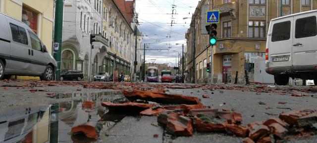 ANCOM va implementa un sistem special de alerte pe mobil în caz de calamităţi, cum a fost furtuna din Timişoara