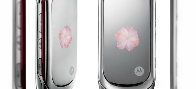 Motorola PEBL Rose Bloom, cadoul ideal pentru Ziua Indragostitilor