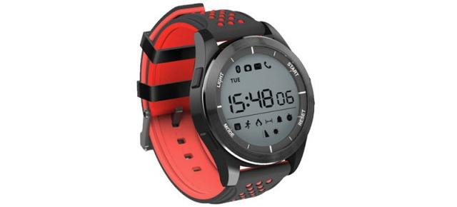 Smartwatch-ul No. F3 vine cu ecran monocrom, certificare IP68 și autonomie impresionantă; costă 19.99 dolari pe GearBest