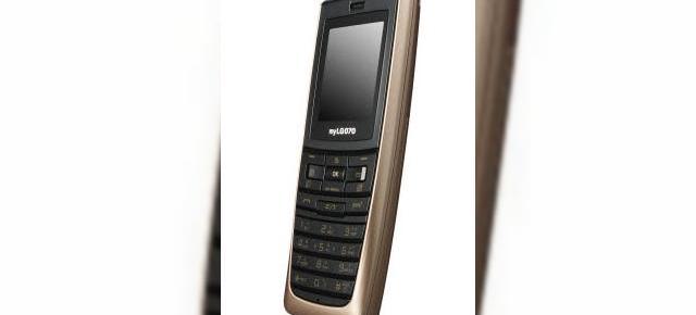 Pantech lanseaza telefonul Wi-Fi WPP-8000