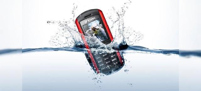 Samsung prezinta telefonul Xplorer, destinat activitatilor in aer liber