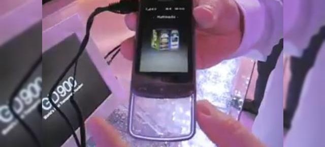 CTIA 2009: LG GD900 isi prezinta tastatura transparenta (Video)