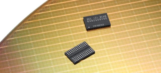 Samsung începe producţia în masă de DRAM de 10 nm, generaţie a doua