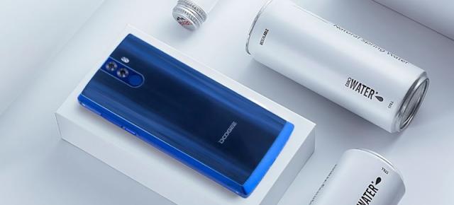 DOOGEE BL12000 are o baterie gigantică, cea mai mare văzută pe un smartphone