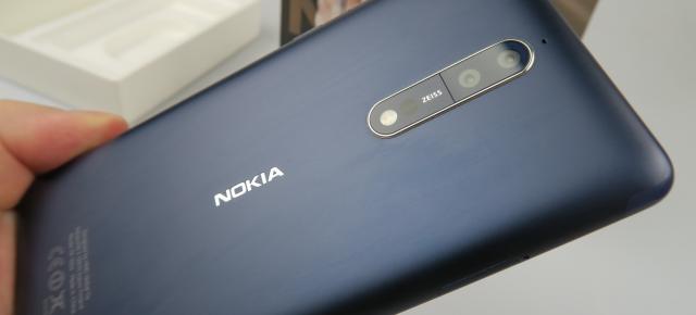 Nokia 8 Unboxing: flagship-ul Nokia cu optică ZEISS merită mai multă atenţie (Video)