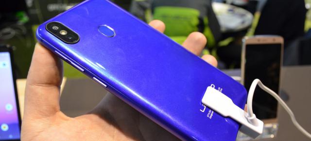 MWC 2018: Leagoo S9 prezentare hands-on - clona iPhone X care parcă măreşte decupajul de ecran în stil iPhone X (Video)