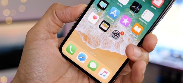 iPhone-ul de 6.1 inch cu ecran LCD ar urma să aibă un preţ surprinzător de accesibil, conform unui analist reputat