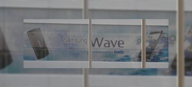 Samsung Wave, primul telefon cu Bada OS, dezvaluit de un panou publicitar