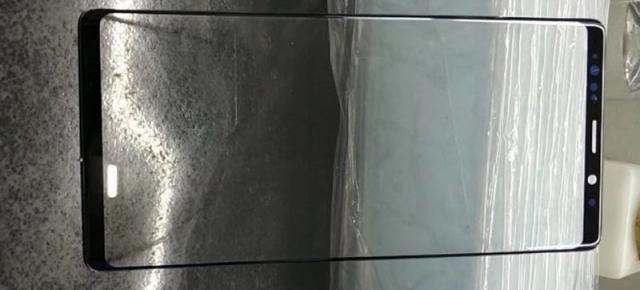 Samsung Galaxy Note 9 ar avea un Infinity Display similar cu cel de pe Galaxy S9+, conform unei scăpări de protecţie de ecran