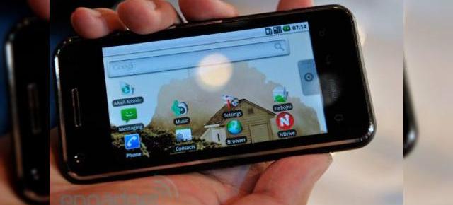 Un smartphone bazat pe platforma Intel Moorestown, prezentat la Computex 2010 (Video)