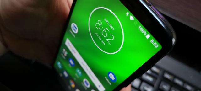 Motorola Moto G6 Plus: Conectivitate excelentă, cu balanța înclinată spre WiFi