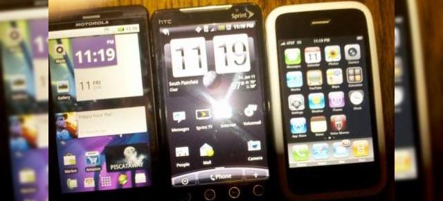 Motorola Droid X, fotografiat langa HTC EVO 4G, Droid Eris, iPhone
