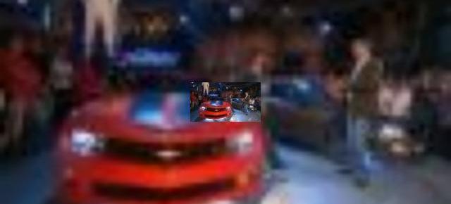 Top Gear ironizeaza problema lui iPhone 4 cu semnalul (Video)