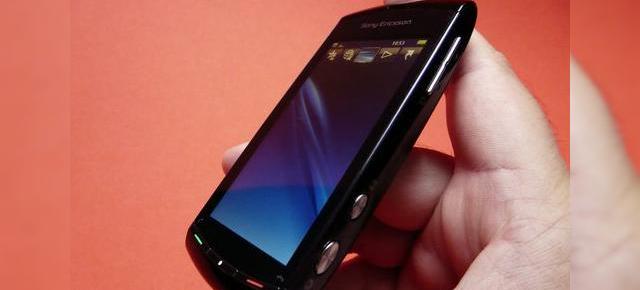 Sony Ericsson Vivaz, intr-o recenzie marca Mobilissimo.ro (Video)