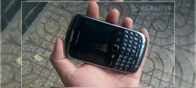 BlackBerry Curve 9300, surprins in actiune