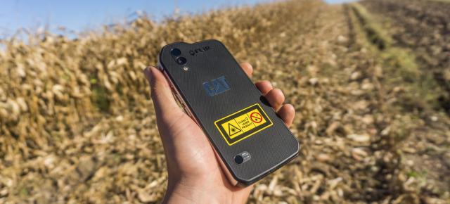 CAT S61: Design robust, ultra dur, masculin pe care l-am împins la extrem (video)