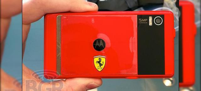 Motorola Milestone, acum in editie limitata Ferrari