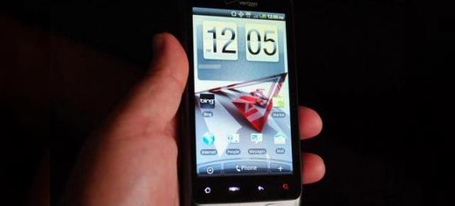 HTC Merge, un telefon global Android 2.2 analizat in fata camerei (Video)